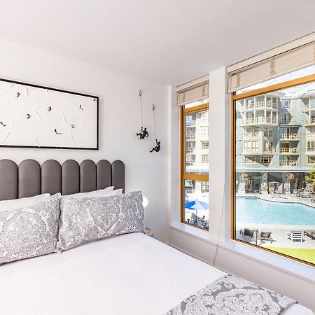 Cascade Lodge Premium Suite, With Pool & Hot Tub Whistler Exteriör bild