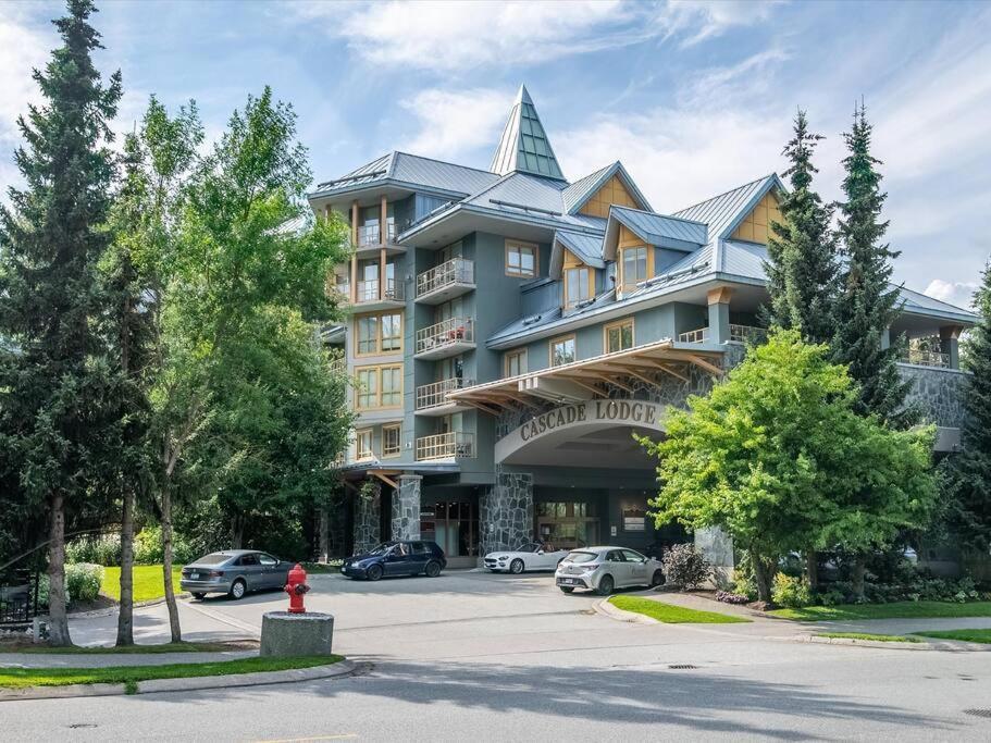Cascade Lodge Premium Suite, With Pool & Hot Tub Whistler Exteriör bild
