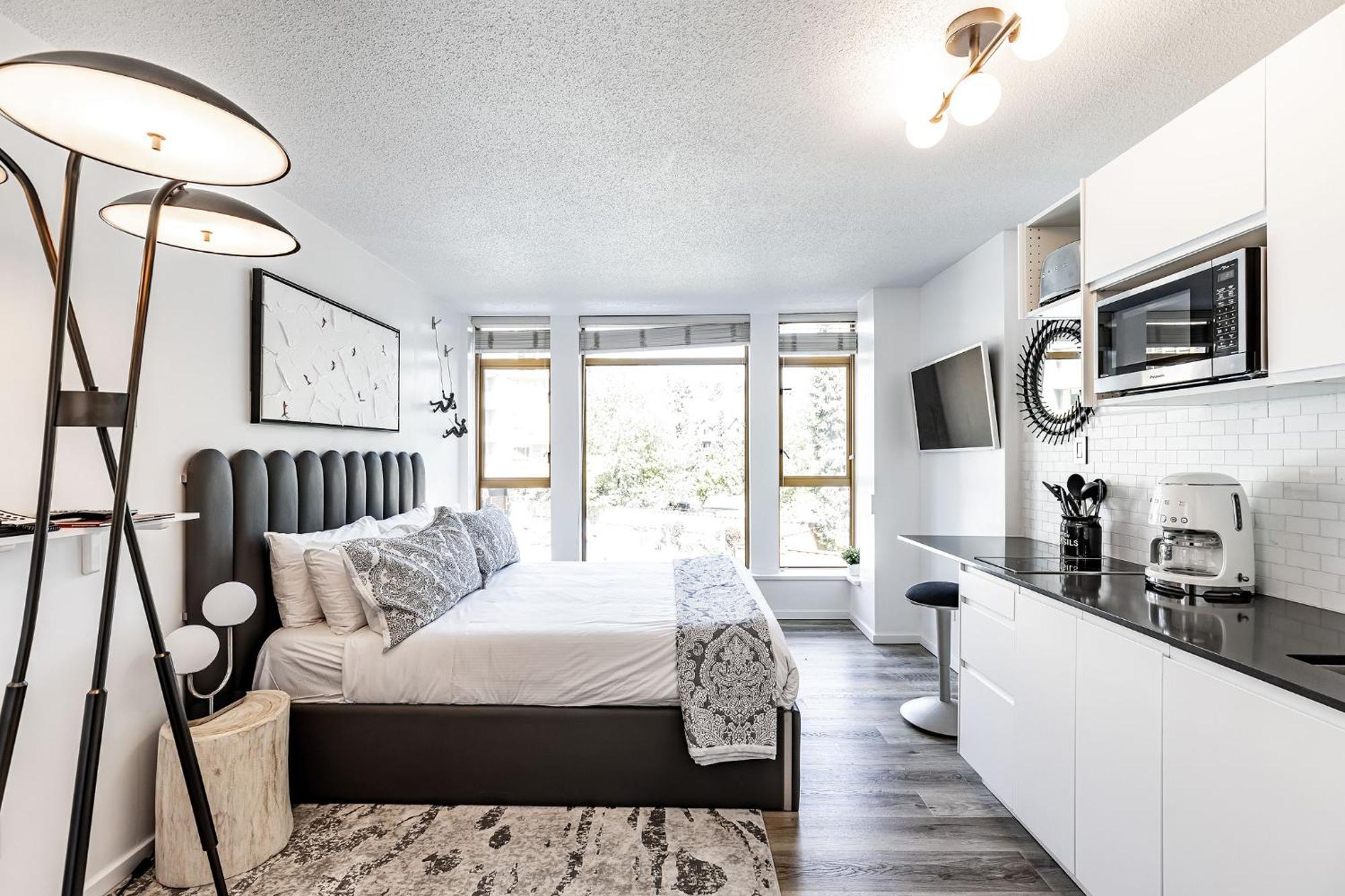 Cascade Lodge Premium Suite, With Pool & Hot Tub Whistler Exteriör bild