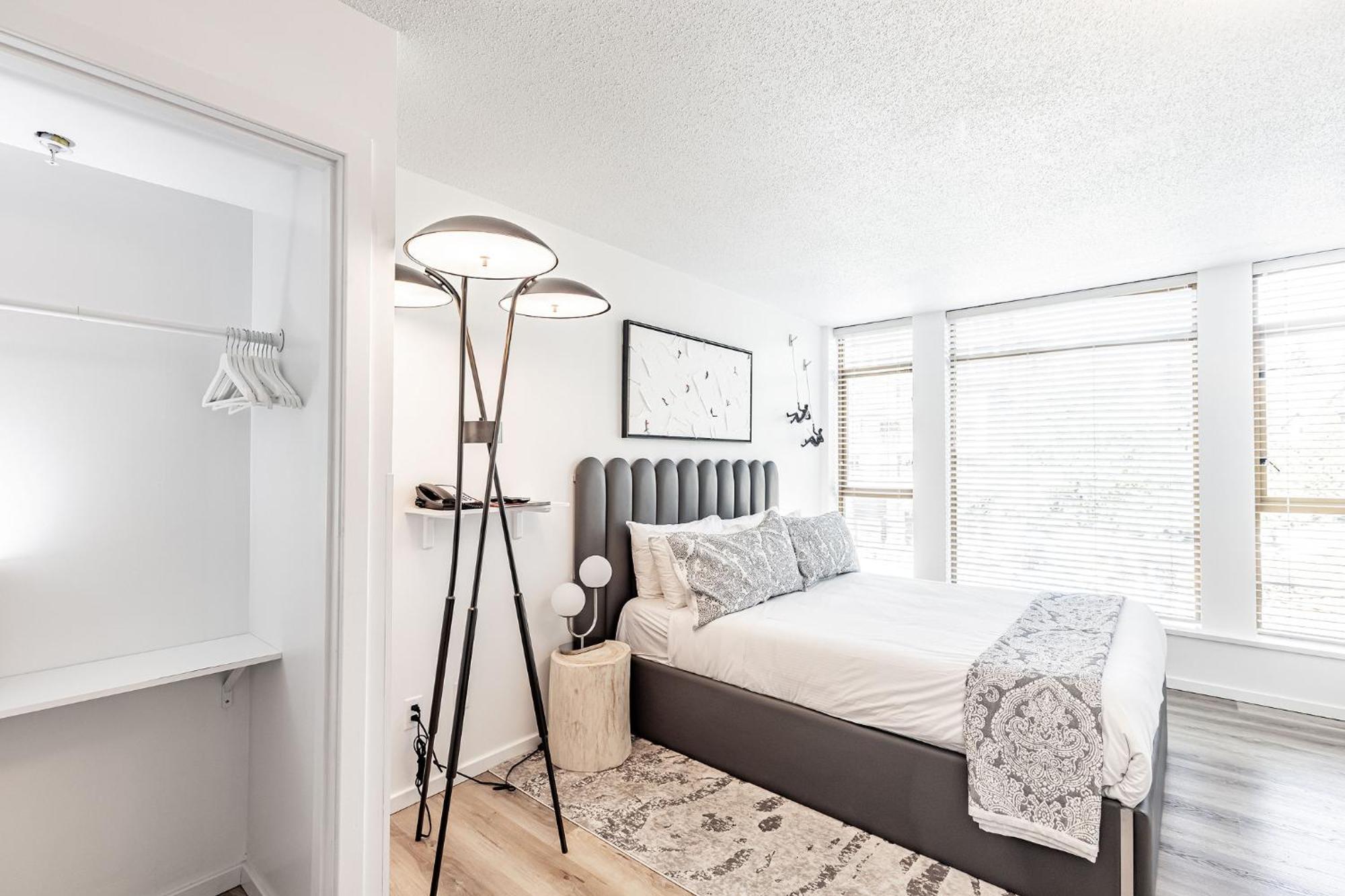 Cascade Lodge Premium Suite, With Pool & Hot Tub Whistler Exteriör bild